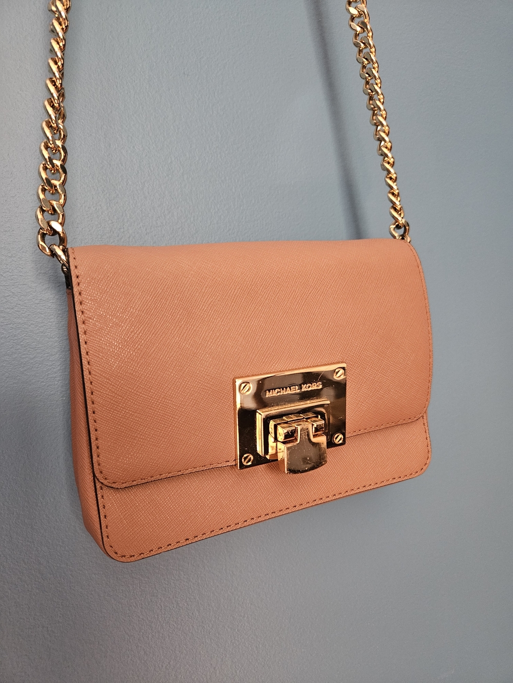 Michael Kors Mini Crossbody Bag in Saffiano Leather with Gold-Tone Hardware
